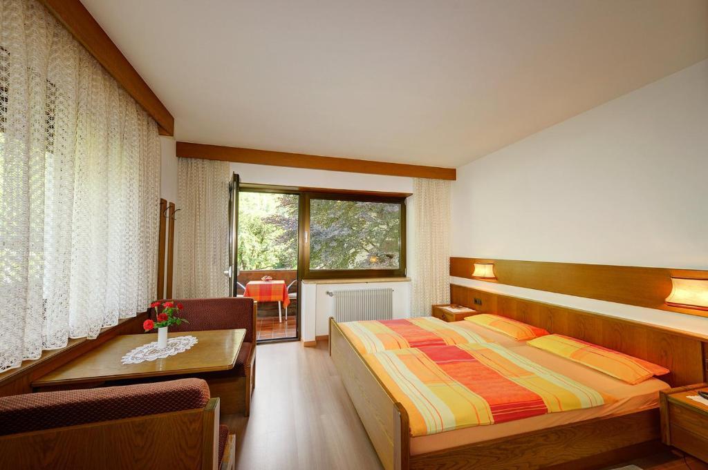 Apparthotel Taufenbrunn Partschins Zimmer foto